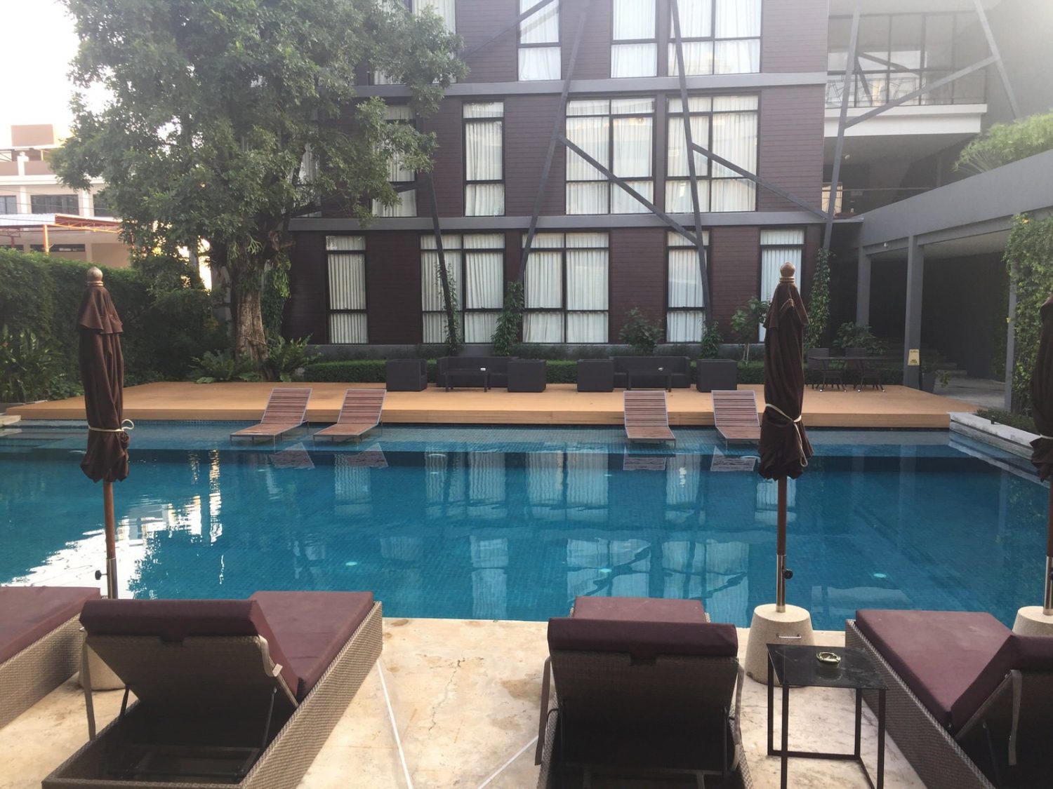 【おすすめ】バンコクのスワンナプーム空港近くのビスマヤホテルに泊まってきた【写真付きレビュー】